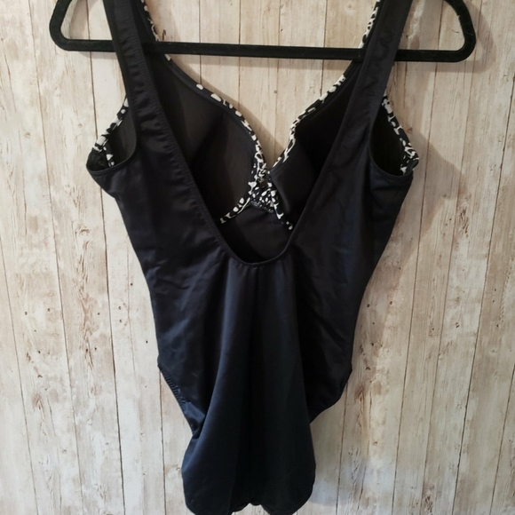 MIRACLESUIT - Picture 3 of 7